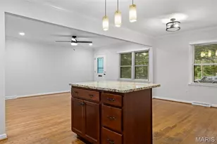 1722 Boneta Ave, Richmond Heights, MO 63117 - Photo 8