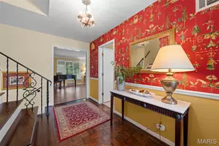 11631 Fallbrook Dr, Town and Country, MO 63131 - Photo 4