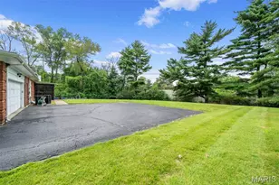 11631 Fallbrook Dr, Town and Country, MO 63131 - Photo 52