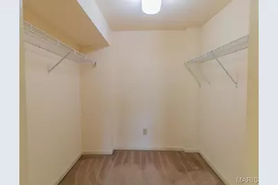 912 Russell Boulevard, Saint Louis, MO 63104 - Photo 18