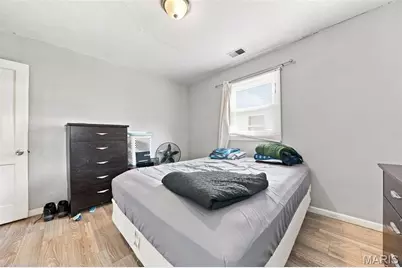 1435 Sproule Avenue, Saint Louis, MO 63139 - Photo 12