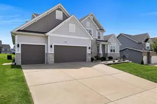 502 Leaning Woods St, Saint Charles, MO 63301 - Photo 2