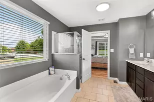 802 Railway Cir, Wentzville, MO 63385 - Photo 22