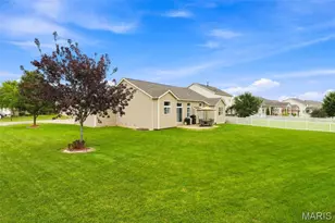 802 Railway Cir, Wentzville, MO 63385 - Photo 6