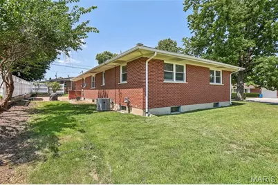 1 Elmwood Court, Saint Charles, MO 63301 - Photo 38