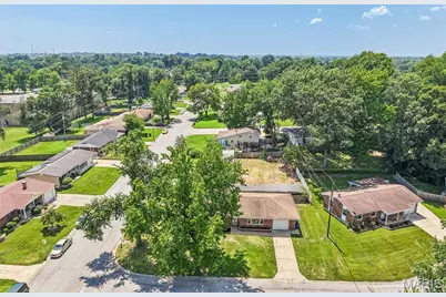 1 Elmwood Court, Saint Charles, MO 63301 - Photo 40