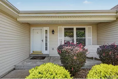 304 Thoroughbred Trail, Saint Peters, MO 63376 - Photo 2
