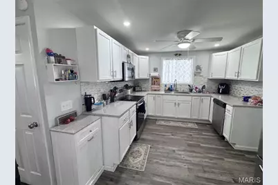 3015 Marsh Avenue, Hannibal, MO 63401 - Photo 4