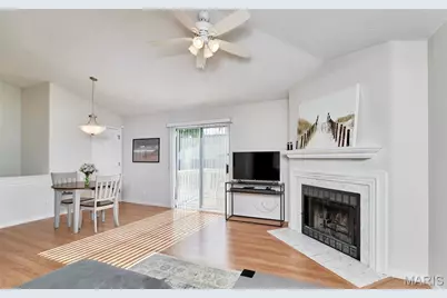 9045 N Swan Circle, Brentwood, MO 63144 - Photo 18