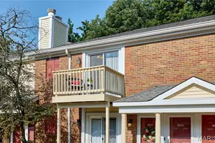 9045 N Swan Cir, Brentwood, MO 63144 - Photo 6