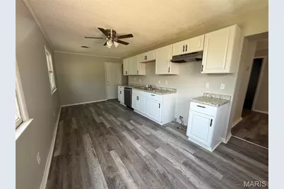 5116 Ringer Road, Saint Louis, MO 63129 - Photo 6
