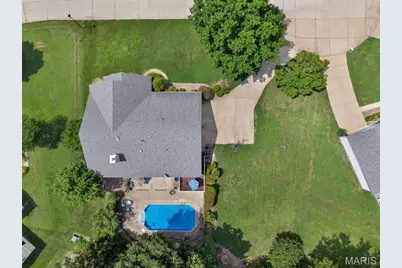 32 Kensington Place Court, Saint Charles, MO 63304 - Photo 10