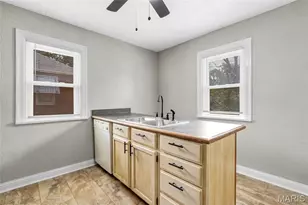 3302 Welsberg Dr, Saint Louis, MO 63121 - Photo 16