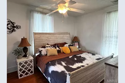 906 Georgia Street, Louisiana, MO 63353 - Photo 38