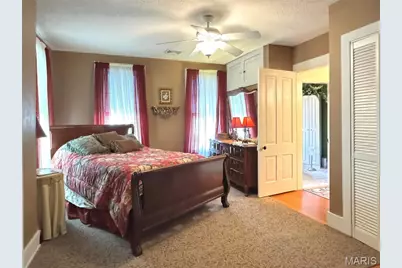 906 Georgia Street, Louisiana, MO 63353 - Photo 48