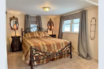 906 Georgia Street, Louisiana, MO 63353 - Photo 22
