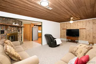247 E Hwy 8, Shelbyville, MO 65565 - Photo 10