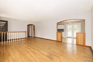 403 Cox Dr, Cuba, MO 65453 - Photo 6