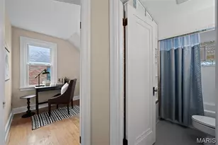 5301 Sunshine Dr, Saint Louis, MO 63109 - Photo 20