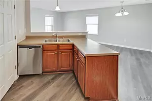 333 Stonewall Creek Dr, Dardenne Prairie, MO 63368 - Photo 8