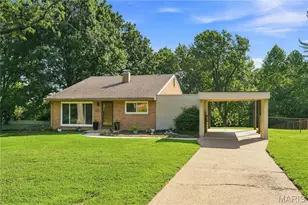 23 Country Squire Ln, Saint Louis, MO 63146 - Photo 4