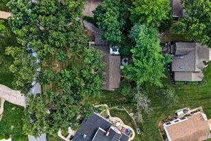 4 Chantilly Ct, Lake Saint Louis, MO 63367 - Photo 68