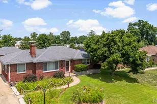 3913 Cordes Dr, Saint Louis, MO 63125 - Photo 2