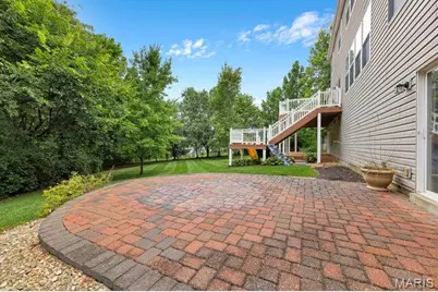 16 Golden Maples Court, Lake Saint Louis, MO 63367 - Photo 8