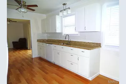 1052 Deleon Court, Fenton, MO 63026 - Photo 10