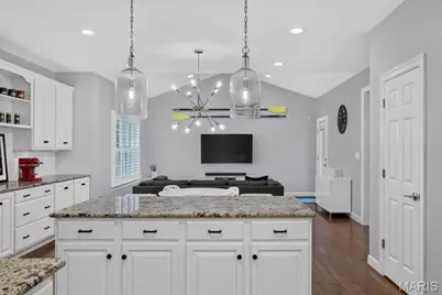 587 Eagle Manor Lane, Saint Louis, MO 63017 - Photo 18
