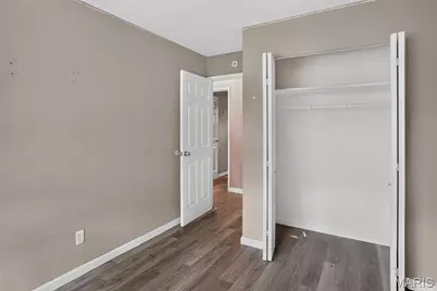 8428 Jacklin Avenue, Hazelwood, MO 63042 - Photo 20
