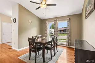 11 Laurelwood Dr, Saint Peters, MO 63376 - Photo 10