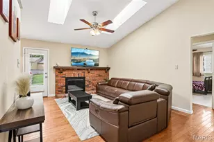 11 Laurelwood Dr, Saint Peters, MO 63376 - Photo 6