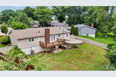 50 White Plains Drive, Chesterfield, MO 63017 - Photo 4