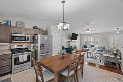 59 E Homefield Point Ct, O'Fallon, MO 63366 - Photo 8