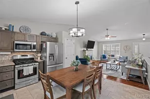 59 E Homefield Point Ct, O'Fallon, MO 63366 - Photo 8