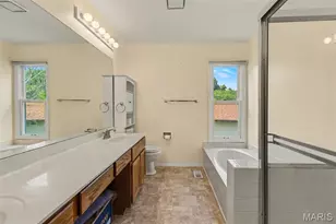2113 Dettmer Pl, Florissant, MO 63031 - Photo 10
