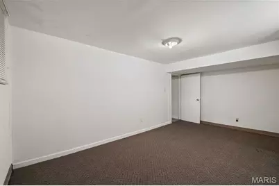 9715 Ridge Avenue, Saint Louis, MO 63114 - Photo 20