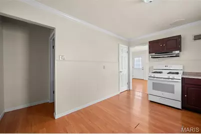 9715 Ridge Avenue, Saint Louis, MO 63114 - Photo 14