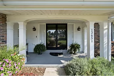 12651 Villa Hill Lane, Creve Coeur, MO 63141 - Photo 2