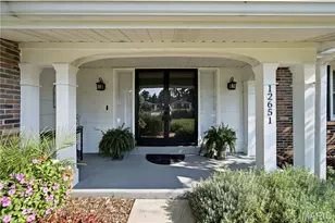 12651 Villa Hill Ln, Creve Coeur, MO 63141 - Photo 2