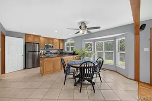 1122 Majestic Dr, Fenton, MO 63026 - Photo 4