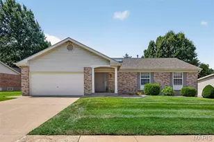 1122 Majestic Dr, Fenton, MO 63026 - Photo 2