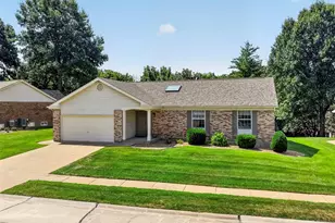 1122 Majestic Dr, Fenton, MO 63026 - Photo 36