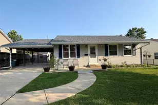 2550 Bonniebrook Dr, Maryland Heights, MO 63043 - Photo 1