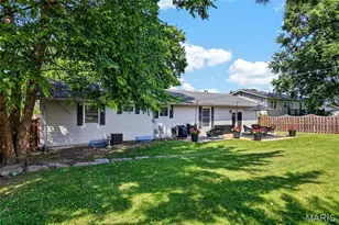 2812 Olde Gloucester Dr, Saint Charles, MO 63301 - Photo 38