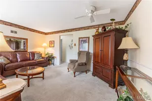 454 Lambeth Ln, Saint Louis, MO 63125 - Photo 4