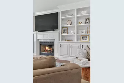10293 Eddingham Terrace, Saint Louis, MO 63128 - Photo 10