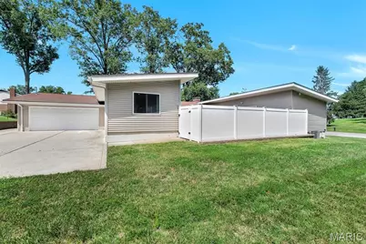 22 La Gorce Drive, Chesterfield, MO 63017 - Photo 32