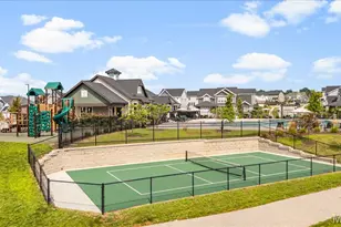 906 Memsie Pk Ct, O'Fallon, MO 63368 - Photo 10